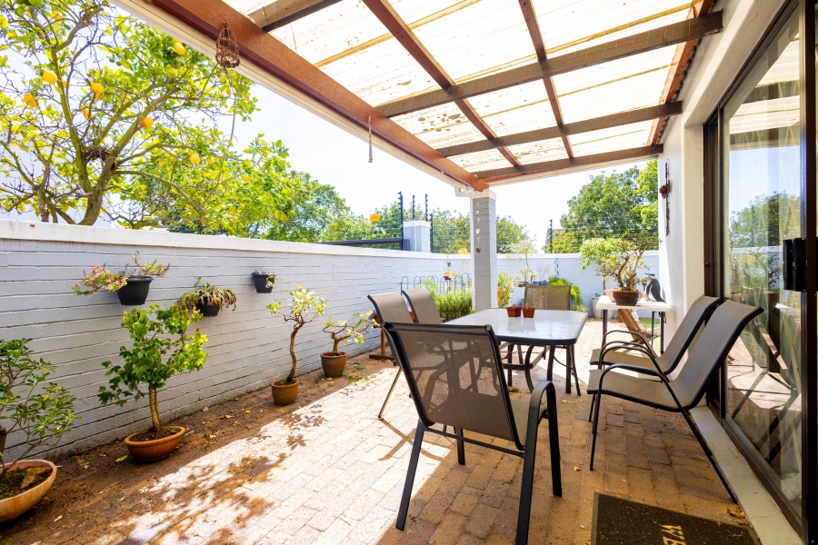 2 Bedroom Property for Sale in Ridgeworth Western Cape